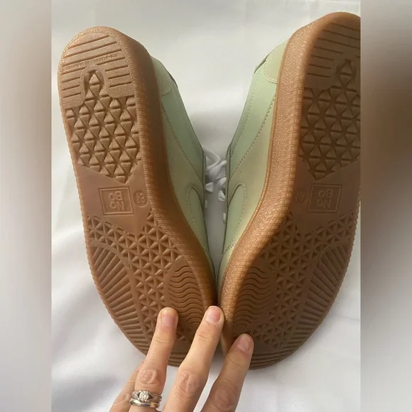 No Boundaries Womens Lace Up Sport Sneakers - Picture 4 of 6